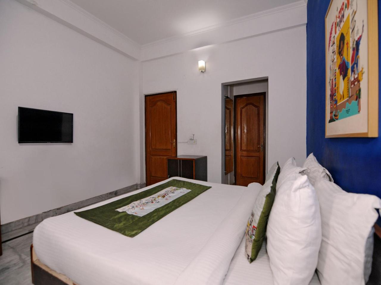 ניו דלהי Oyo Flagship 592 Hauz Khas Village מראה חיצוני תמונה