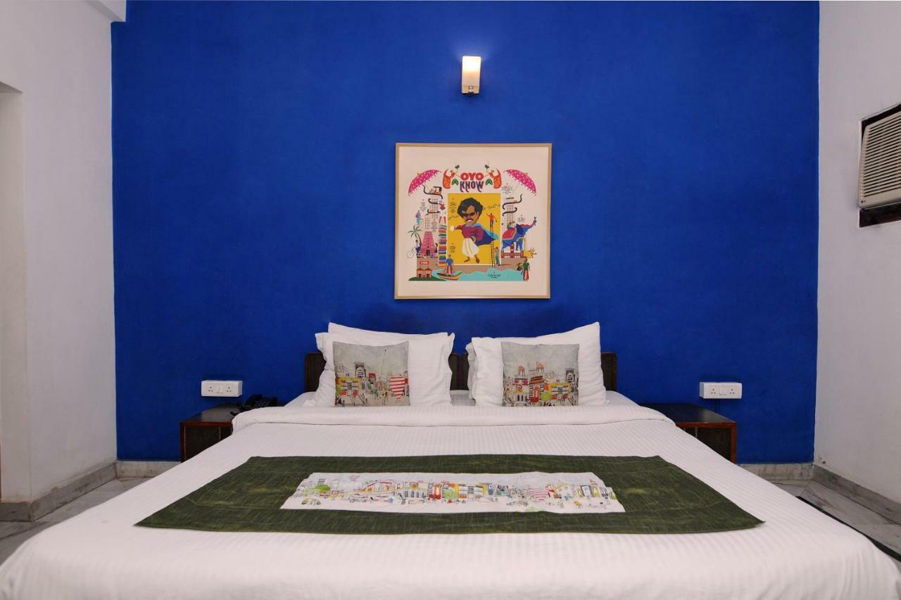 ניו דלהי Oyo Flagship 592 Hauz Khas Village מראה חיצוני תמונה