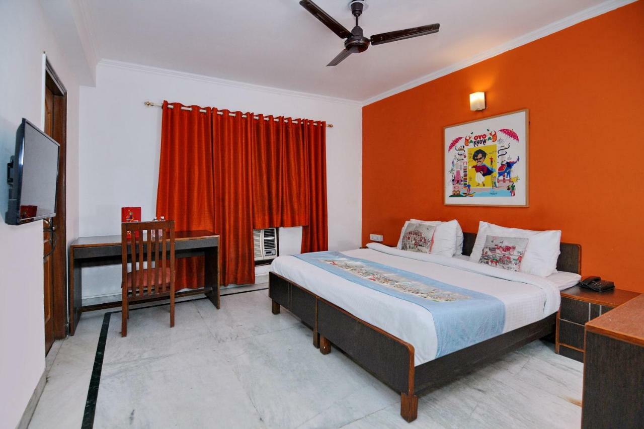 ניו דלהי Oyo Flagship 592 Hauz Khas Village מראה חיצוני תמונה